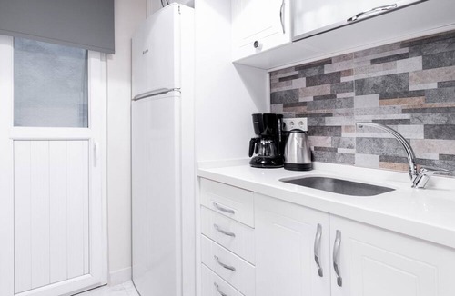 Osmanbey Apartment | Exquisite and Spacious Flat in Central Nisantasi