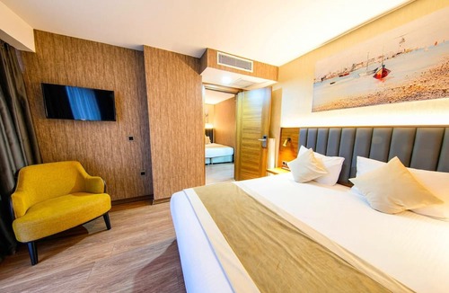 Arnavutkoy Hotel | Istport Garden