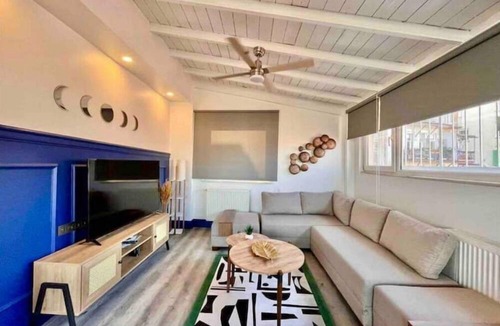 Galata Apartment | Luxury 4 BR with Seaview, Private Terrace & Jacuzzi