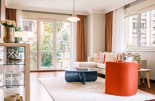 Caddebostan Mahallesi Apartment | Spacious Flat 3 min to Coast and Bagdat Avenue