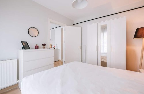 Moda Apartment | Chic Flat w Balcony 5 min to Moda Coast in Kadikoy