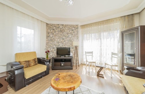 Antalya City Centre Apartment | Central Flat w Balcony 10 min to MarkAntalya Mall
