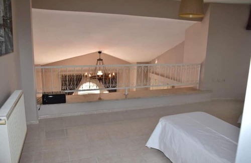 Ula Villa | 10 Minutes to Beach/ Kitebeach/ River Private Pool and Garden