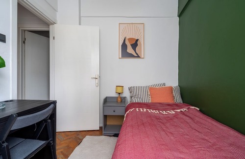 Uskudar Apartment | 0011 - Uskudar, central, cozy and economic flat.