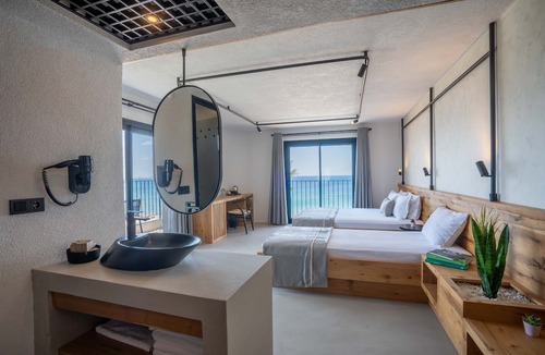 Sarimsakli Hotel | Ayvalık Sea Long