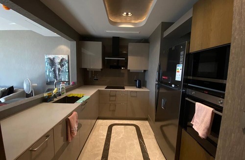 Bakırkoy Apartment | 2 Bedroom Apartment with stunning sea view , Next to FisekKhane Central Istanbul