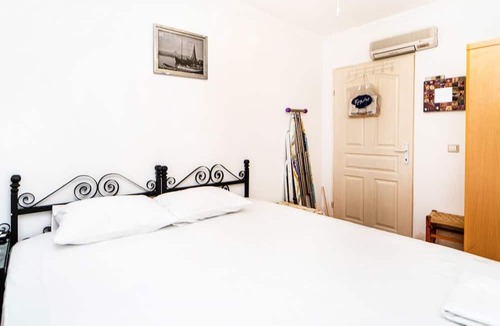 Koycegiz Villa | Duplex Villa w Shared Pool, Garden in Dogusbelen