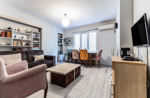 Sisli Apartment | Cozy Flat 3 min to Cevahir Shopping Mall in Sisli