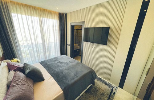 Mahmutlar Apartment | Luxus-Duplex Apartment, Whirlpool, Sea View, Bar, Bathrooms, Gym, private Beach