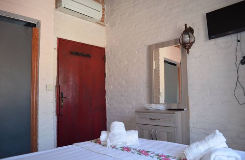 Ayvalik Hotel | Nezisin Konagi