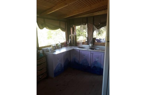 Duger Cottage | The Magic Faraway Treehouse with 3 bedrooms