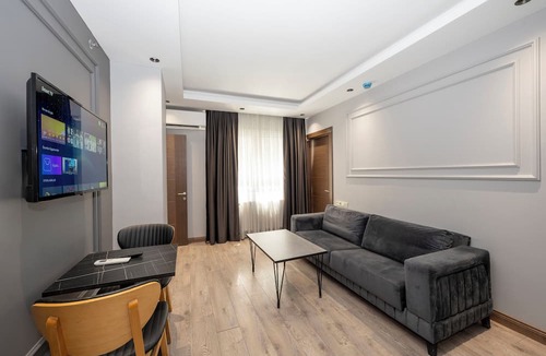 Bahcelievler Hotel | Comfort Suites Hotel