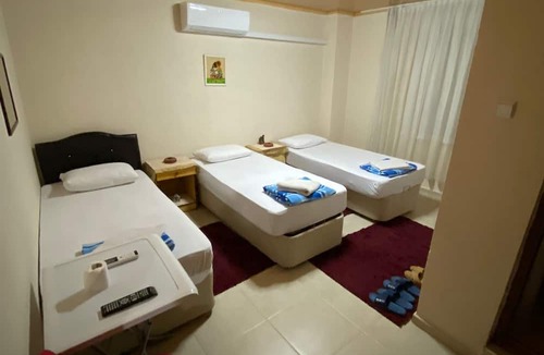 Karacasu House | Elmas Restaurant ve Pansiyon