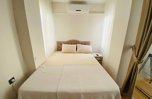 Kusadasi City Centre House | Beautiful 3-Bedroom House with Sea view and Garden