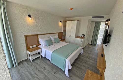 Cesme Hotel | Vahide Dalyan