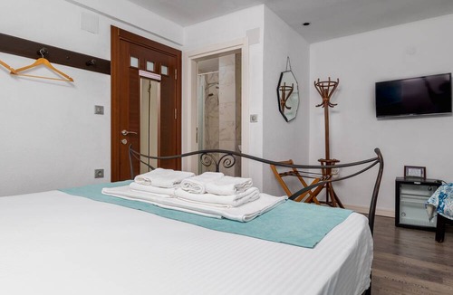 Bozcaada Hotel | Bertiz Mignon