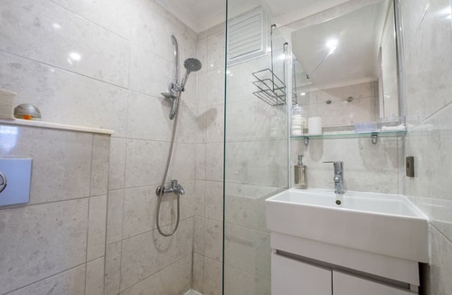 Marmaris City Center Condo | Ezgi's Apartment With Terrace in Marmaris