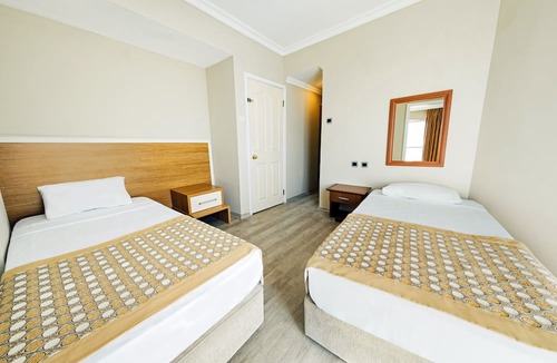 Burhaniye Hotel | AFYTOS Ã–REN PARK MTK