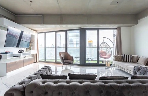 Bomonti Apartment | Amazing Central King Suite in 2 BR condo W Pool & Gym ( Ideal for long Stay)