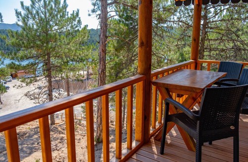 Emet Hotel | Tahtalı Gol Evleri