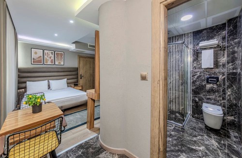 Bagcilar Hotel | Dem İstanbul Airport Hotel