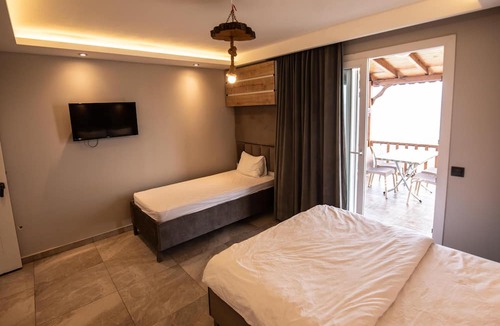 Artikli Hotel | Mose Restoran Motel Beach