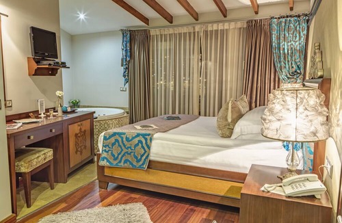 Foca Hotel | Bülbül Yuvasi Boutique Hotel - Boutique Class