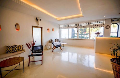 Ayvalik City Center Hotel | Camlik 87 Hotel Ayvalik