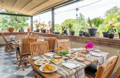 Ayvalik Hotel | Siyah Lale Cunda 1841