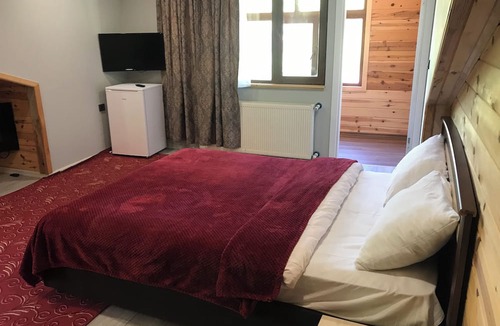 Caykara Hotel | Yedigoller Hotel & Restaurant