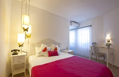 Hacımemis Hotel | Sade Alacati Hotel