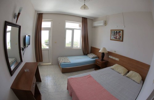 Kizilot RV Rental | Mavi Cennet Camping Pansiyon