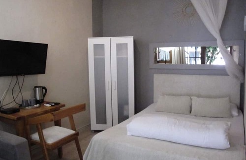 Foca Hotel | Iyon Pansiyon