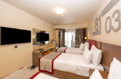 Asmali Mescit Hotel | Ramada by Wyndham Istanbul Pera