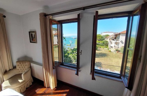 Ayvalik City Center Hotel | Ferahi Evler Otel