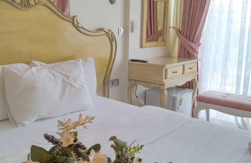 Ayvalik Hotel | Stone Hill Otel