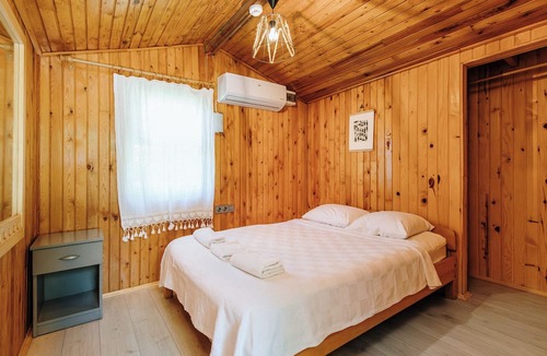 Olympos Hotel | Base Bungalows