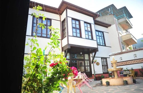 Aksehir Hotel | Aksehir Butik Hotel-Hasan Muallim Konukevi
