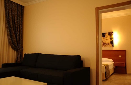 Altınyunus Mahallesi Hotel | Lord Hotel