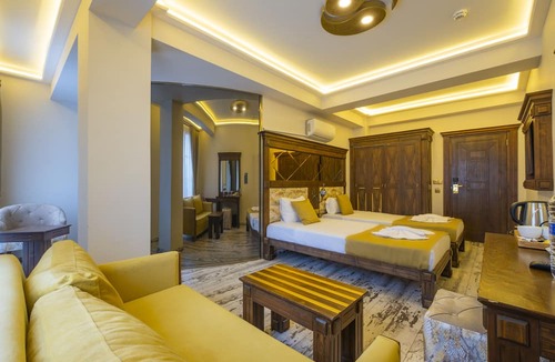 Fethiye City Center Hotel | Reis Royal Hotel