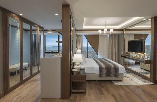 Maltepe Hotel | Elite World Grand Istanbul Kucukyali