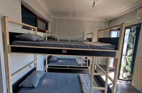 Taksim Hostel | Ivy Hostel Cafe