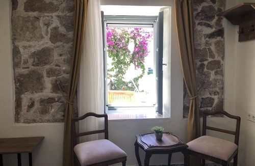 Ayvalik City Center Hotel | Kastoria Butik Pansiyon