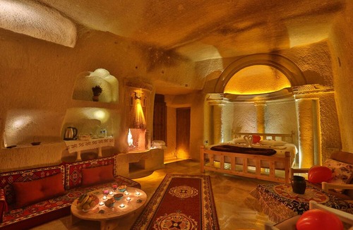 Ortahisar Hotel | Abu Hayat Cave Suites