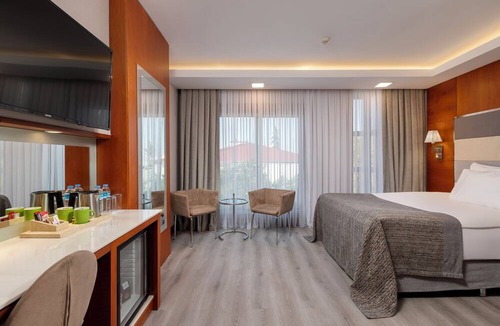 Gaziosmanpasa Hotel | Limak Ambassadore - Special Class