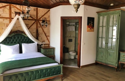Kaleici Hotel | White Garden Hotel