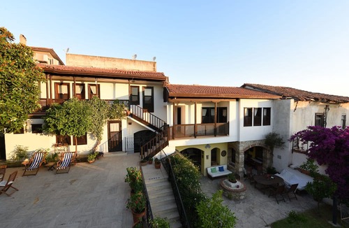 Kusadasi City Centre Hotel | Villa Konak Hotel
