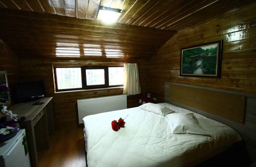 Macka Hotel | Hamsiköy Zitaş Otel & Bungalov & Restoran