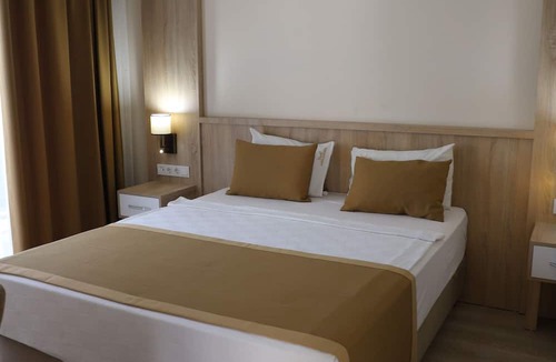 Lara Hotel | Lara Garden Hotel