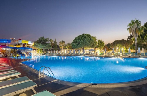 Cenger Hotel | Master Family Club